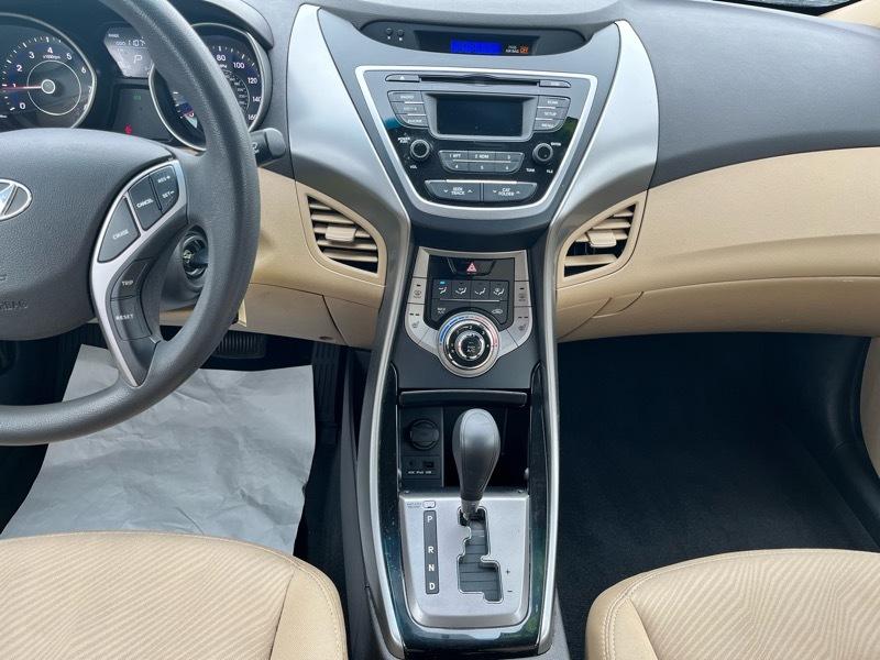 Hyundai Elantra Limited 2013