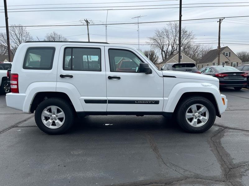 Jeep Liberty Sport 4WD 2012