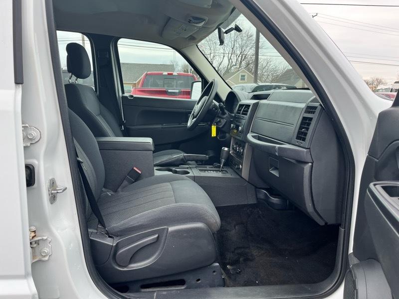 Jeep Liberty Sport 4WD 2012