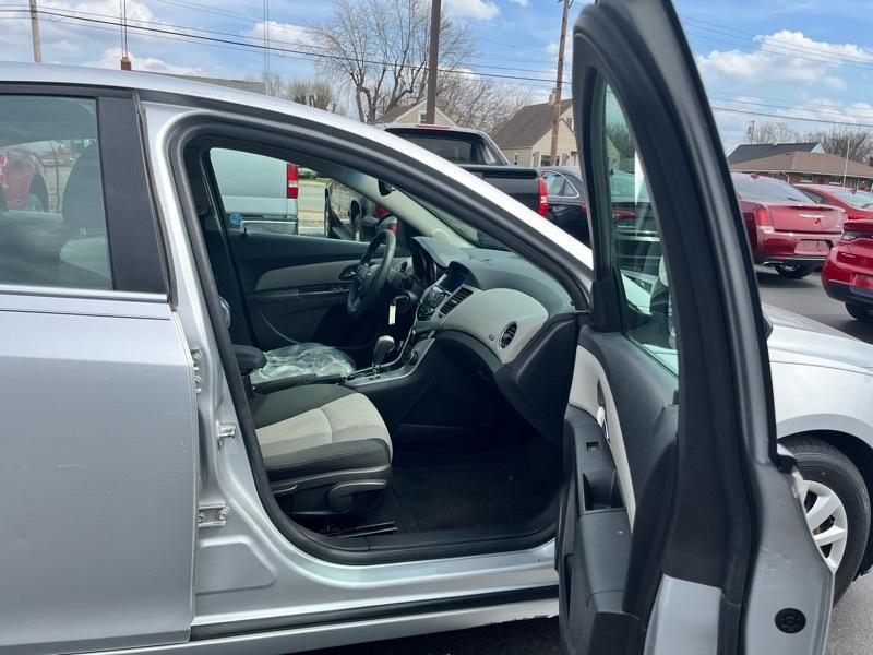 Chevrolet Cruze 2LS 2011