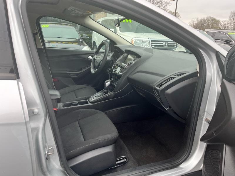 Ford Focus SEL Sedan 2017