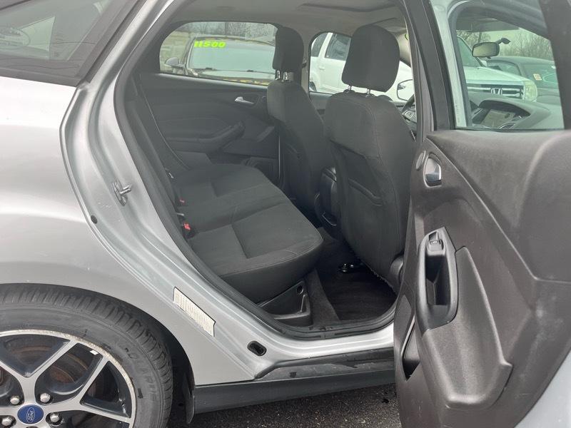 Ford Focus SEL Sedan 2017