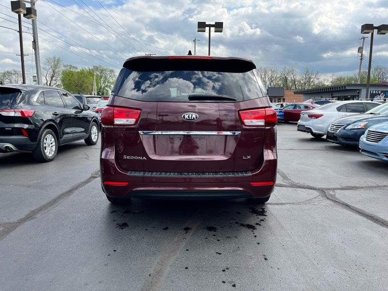 Kia Sedona LX 2016