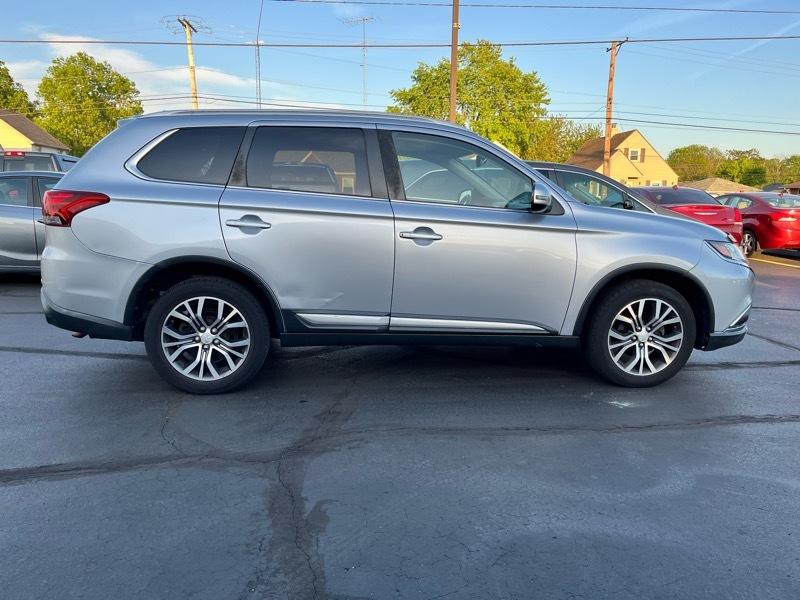 Mitsubishi Outlander SEL AWD 2017