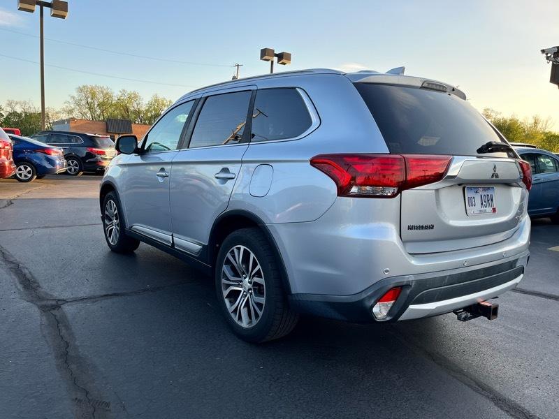 Mitsubishi Outlander SEL AWD 2017