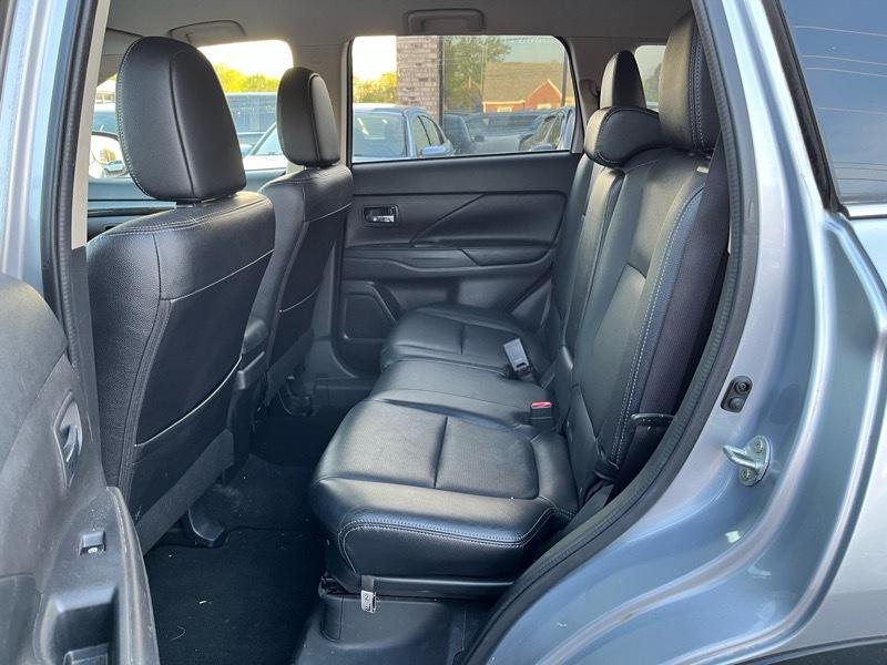 Mitsubishi Outlander SEL AWD 2017