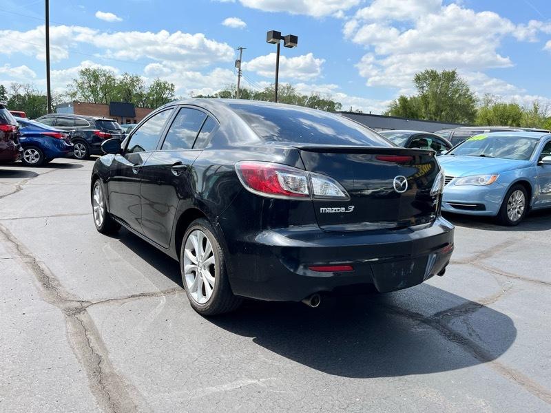 Mazda MAZDA3 s Sport 4-Door 2011