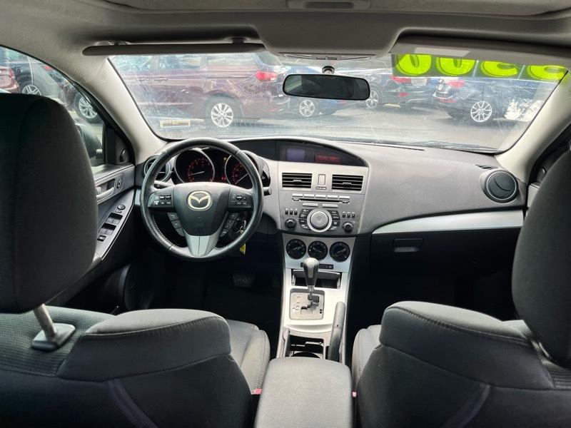 Mazda MAZDA3 s Sport 4-Door 2011