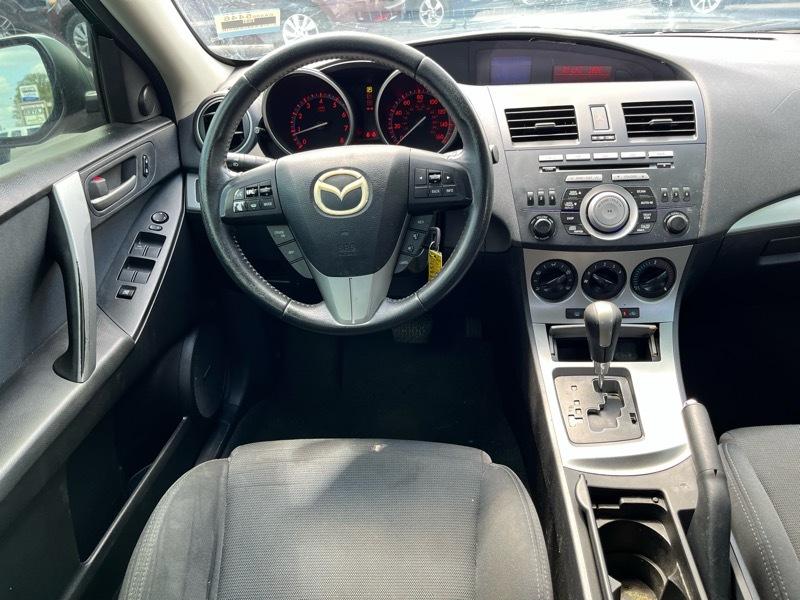 Mazda MAZDA3 s Sport 4-Door 2011
