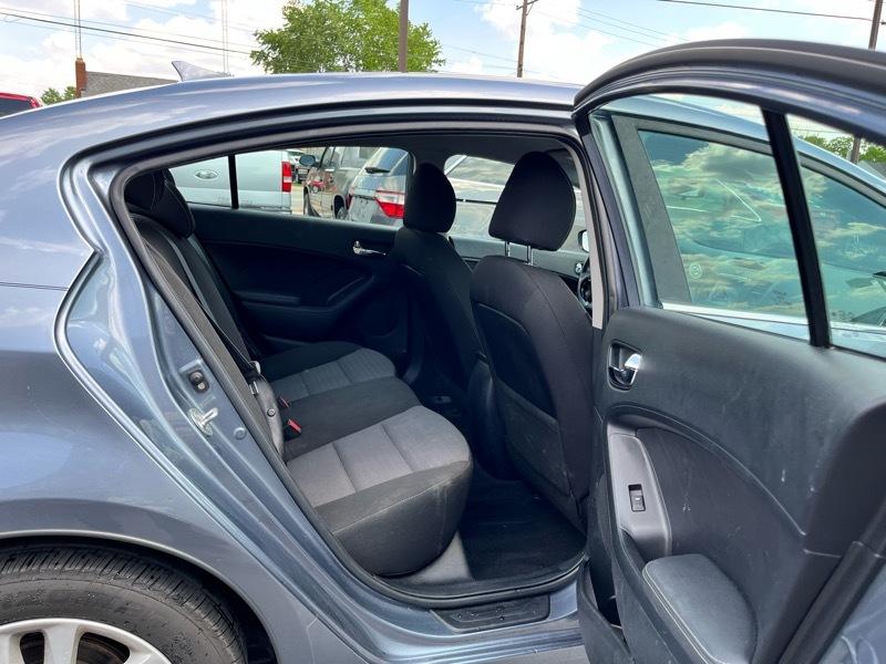 Kia Forte LX 6A 2017