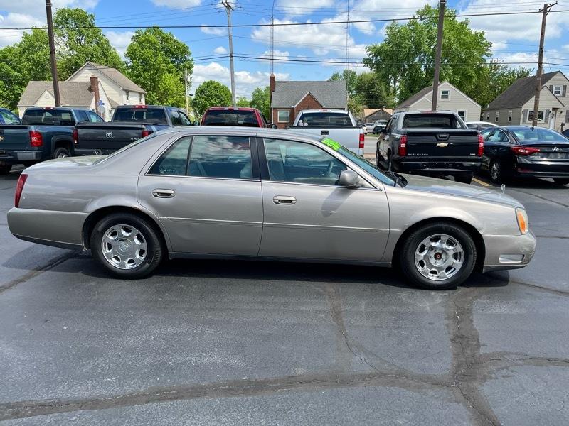 Cadillac DeVille Sedan 2002