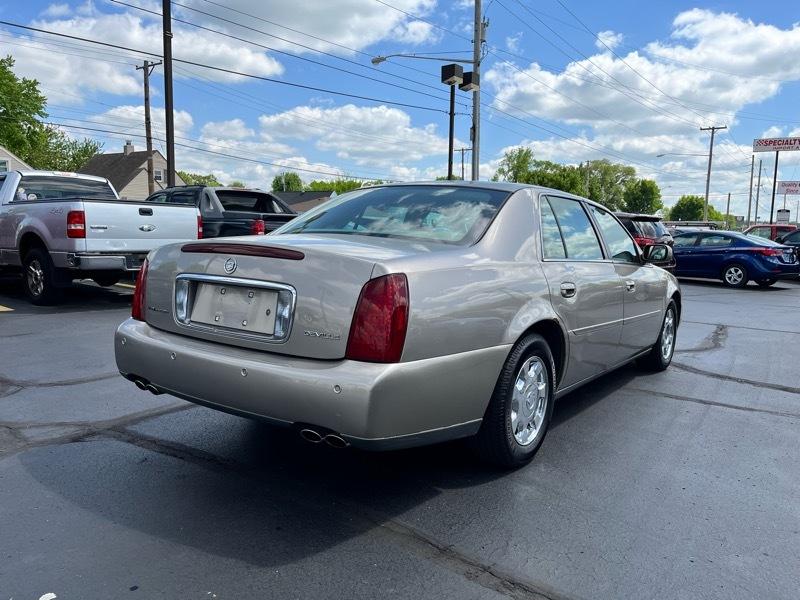 Cadillac DeVille Sedan 2002