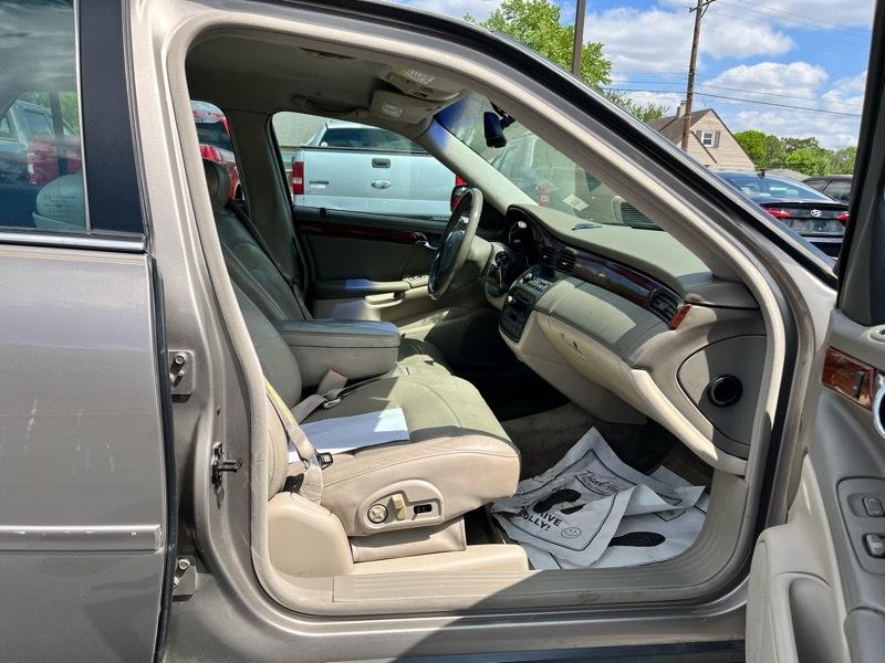 Cadillac DeVille Sedan 2002