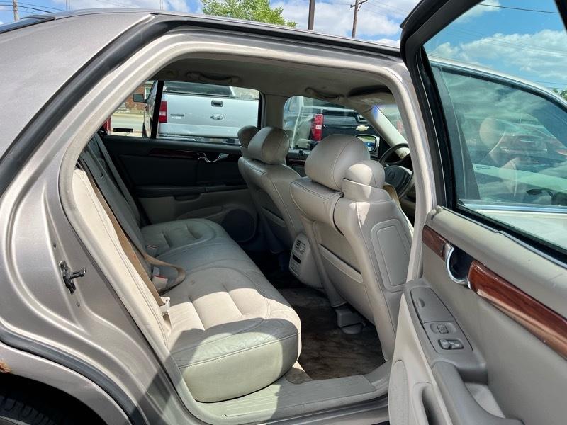 Cadillac DeVille Sedan 2002