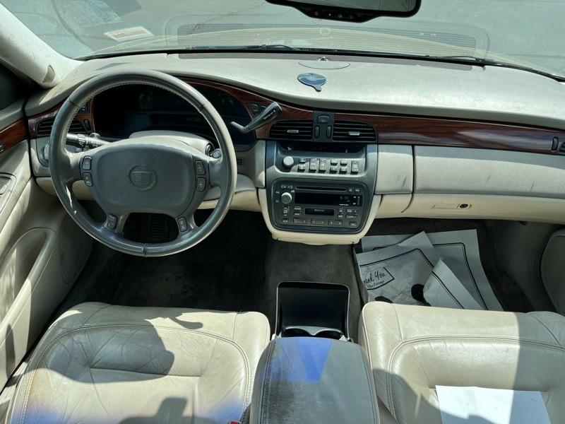 Cadillac DeVille Sedan 2002