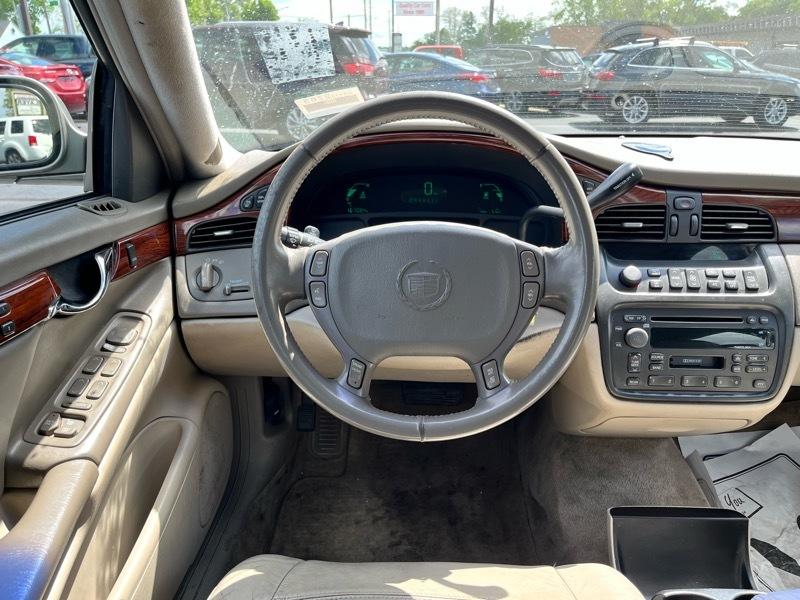 Cadillac DeVille Sedan 2002