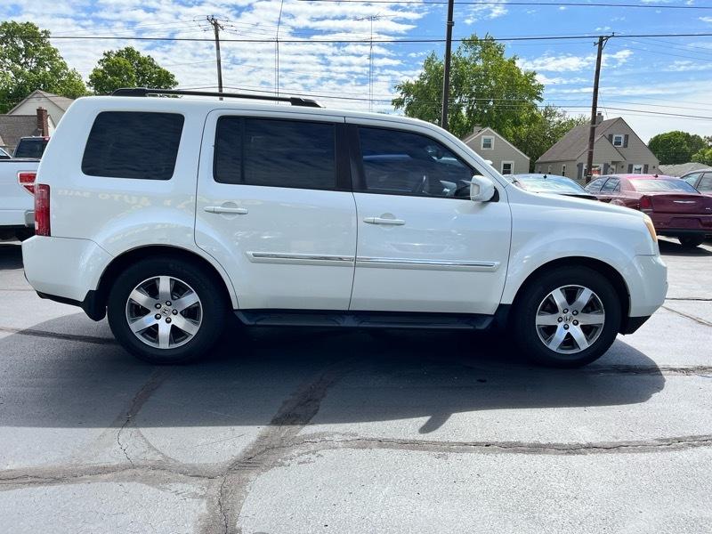 Honda Pilot Touring 4WD 5-Spd AT with DVD 2015