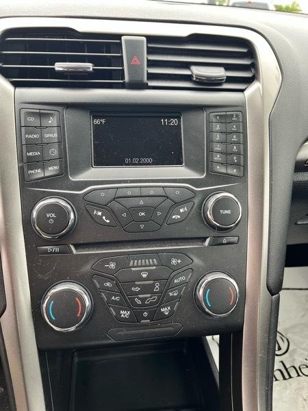 Ford Fusion Hybrid SE 2018