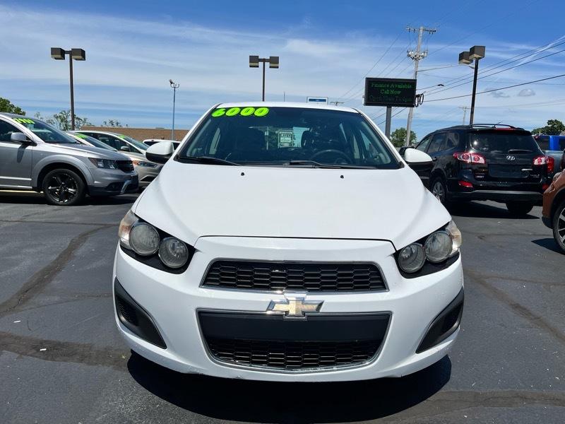 Chevrolet Sonic 2LS 5-Door 2012