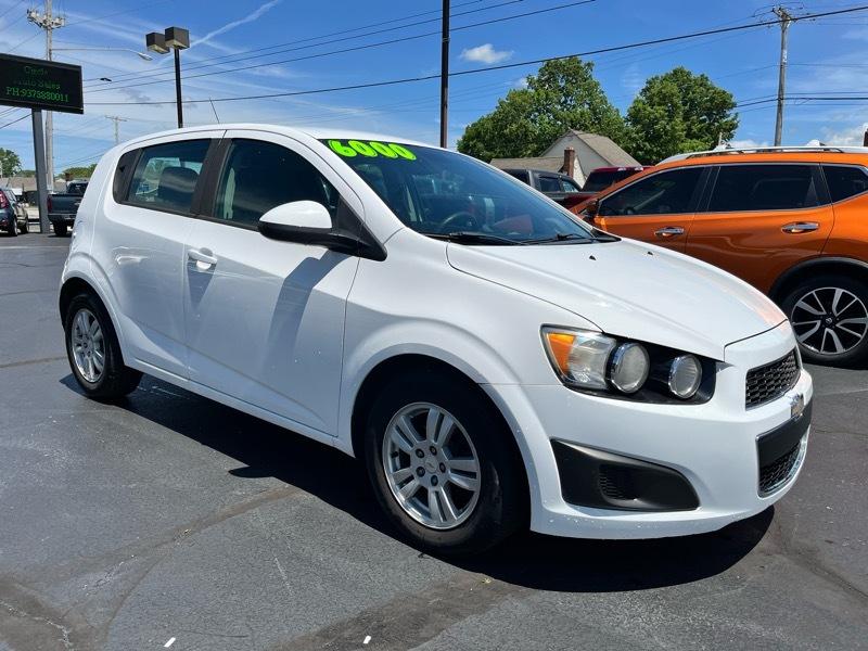 Chevrolet Sonic 2LS 5-Door 2012