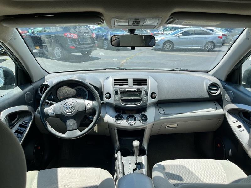 Toyota RAV4 Limited I4 2WD 2007
