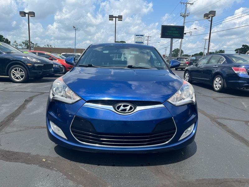 Hyundai Veloster Base 6MT 2017