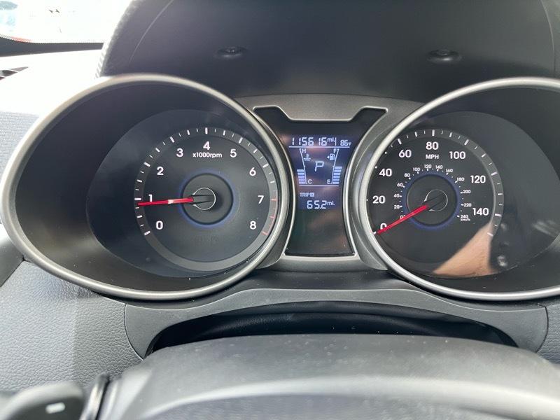 Hyundai Veloster Base 6MT 2017