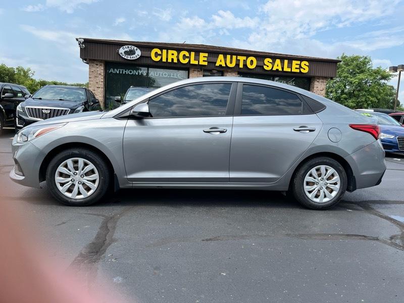Hyundai Accent SE 4-Door 6A 2021