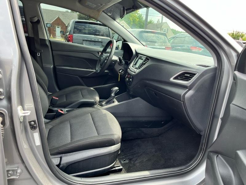 Hyundai Accent SE 4-Door 6A 2021