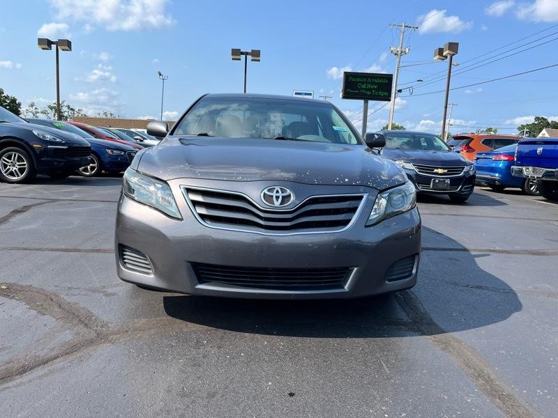 Toyota Camry Base 6-Spd AT 2011
