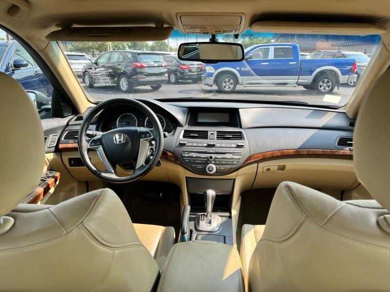 Honda Accord EX-L V-6 Sedan AT 2011