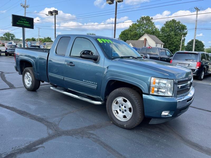 Chevrolet Silverado 1500 1LT Crew Cab 4WD 2011