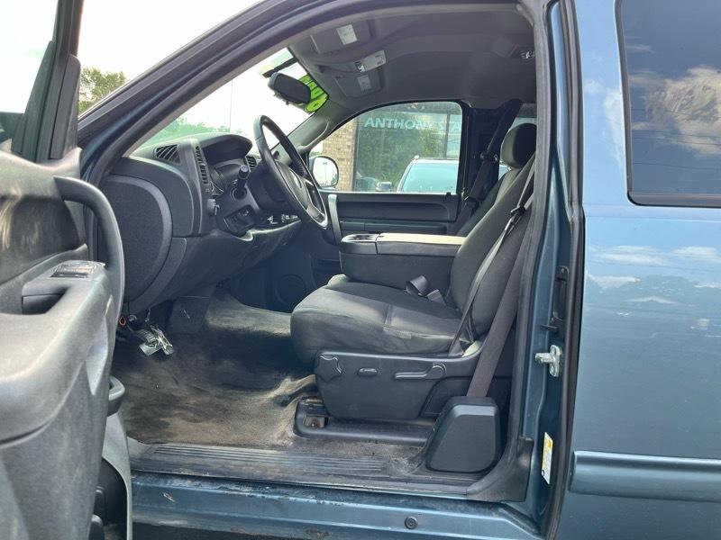 Chevrolet Silverado 1500 1LT Crew Cab 4WD 2011