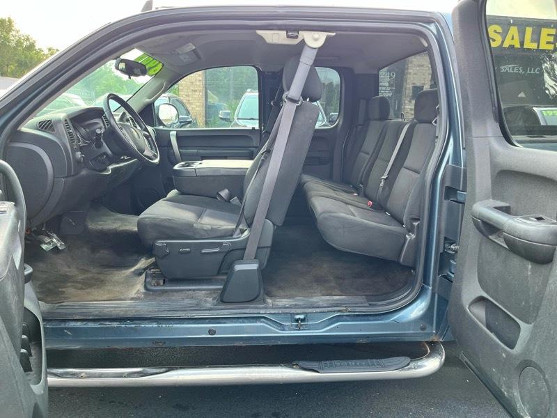 Chevrolet Silverado 1500 1LT Crew Cab 4WD 2011