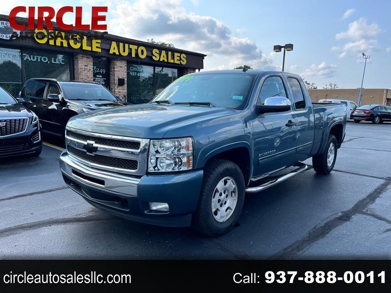 Chevrolet Silverado 1500 1LT Crew Cab 4WD 2011