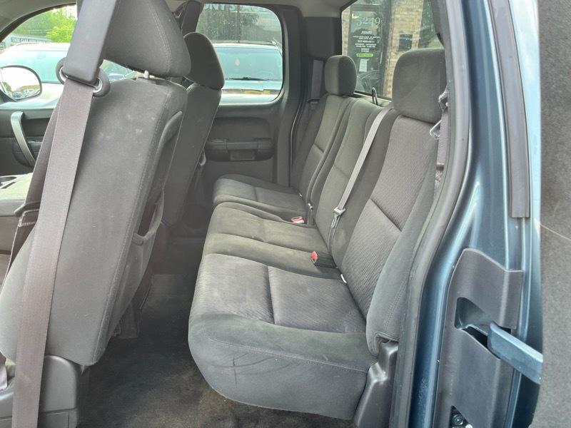 Chevrolet Silverado 1500 1LT Crew Cab 4WD 2011
