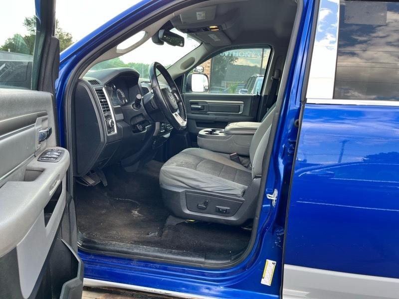 RAM 1500 4WD Quad Cab 140.5" Outdoorsman 2014