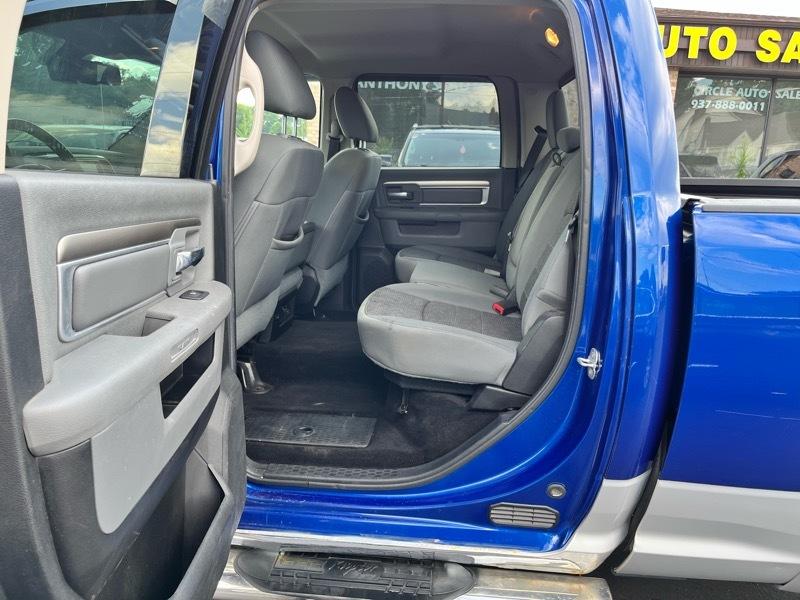 RAM 1500 4WD Quad Cab 140.5" Outdoorsman 2014