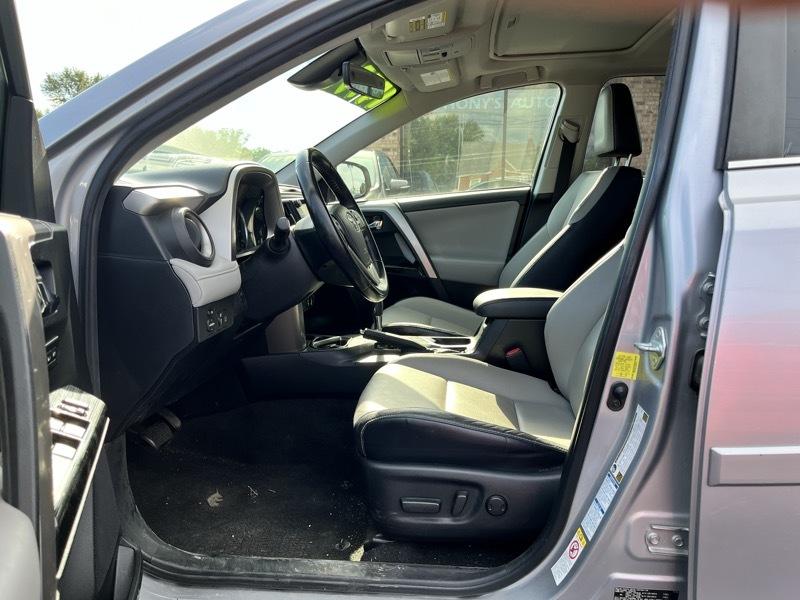 Toyota RAV4 Hybrid Limited 2017