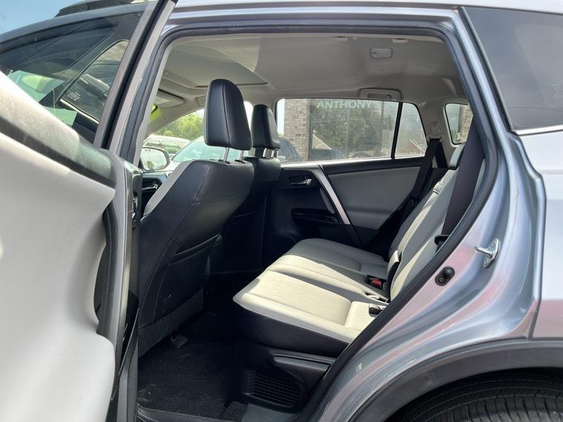 Toyota RAV4 Hybrid Limited 2017