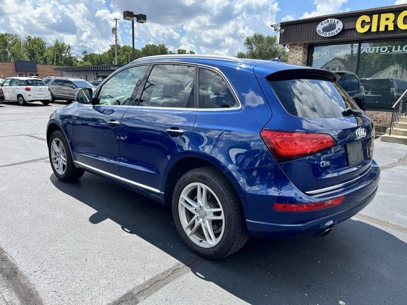 Audi Q5 2.0T Premium quattro 2016