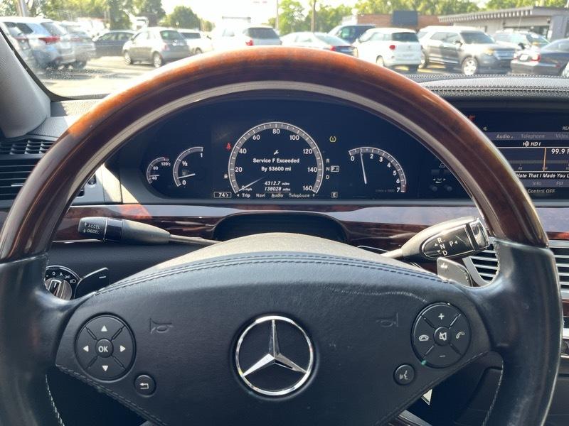 Mercedes-Benz S-Class S550 2012