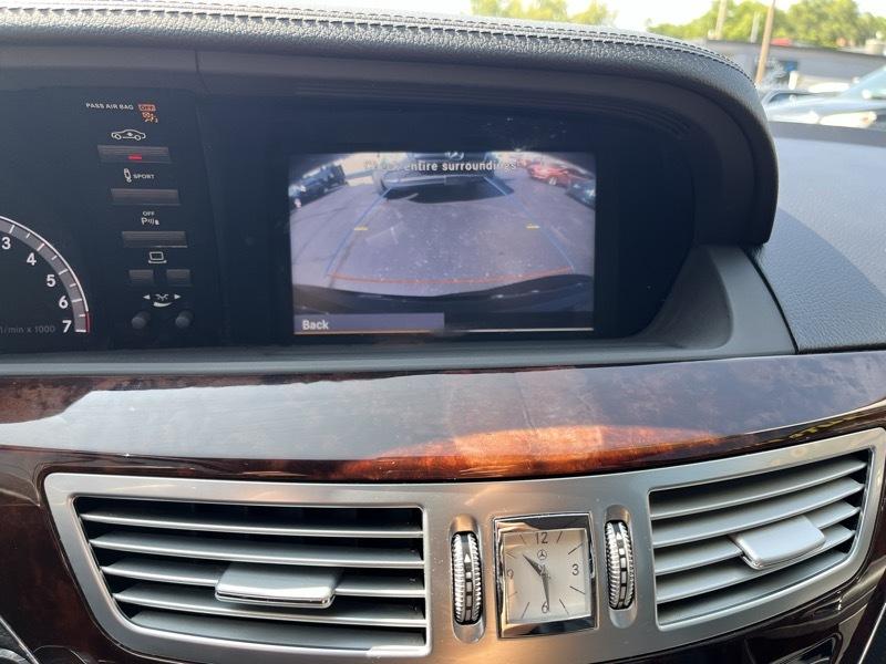 Mercedes-Benz S-Class S550 2012
