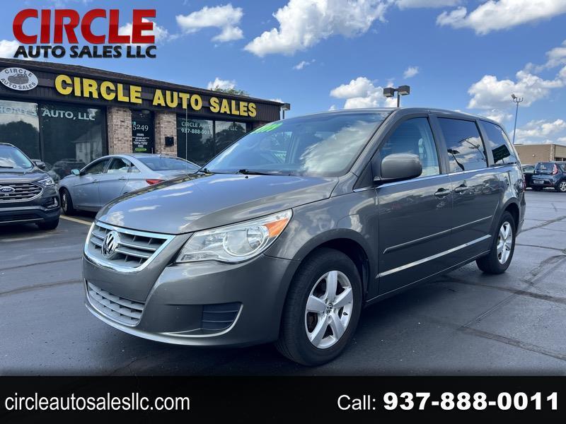 Volkswagen Routan SE 2010