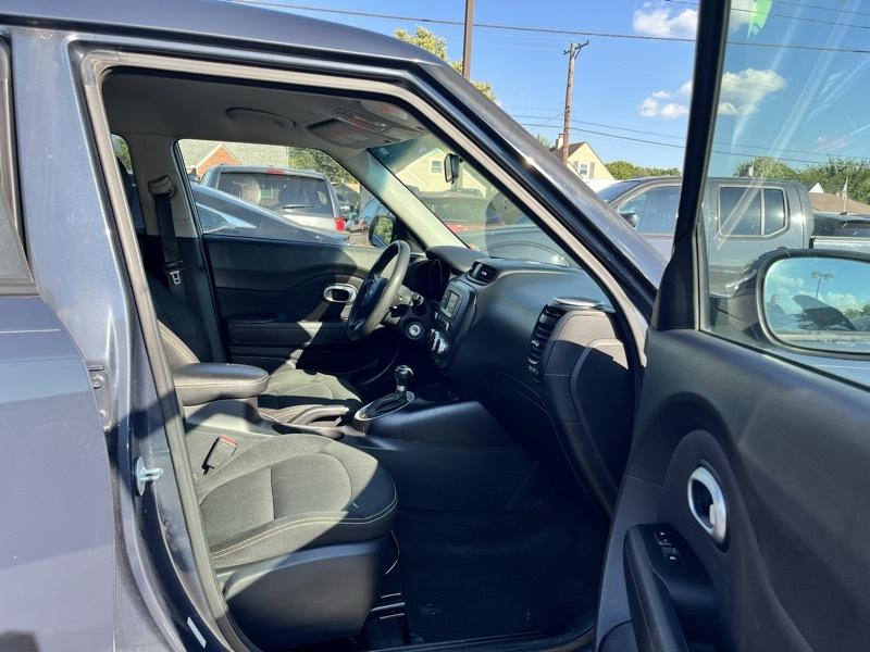 Kia Soul + w/Signature 2.0 Special Edition 2016