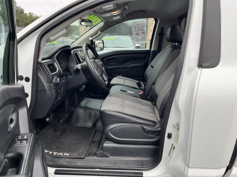 Nissan Titan 4WD 2017