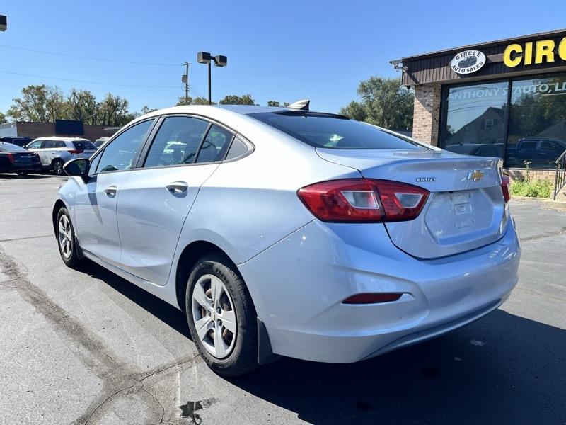 Chevrolet Cruze LS Auto 2018