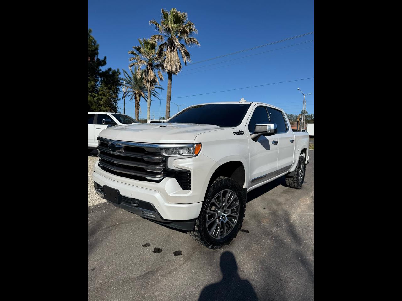 2022 Chevrolet Silverado 1500 High Country Crew Cab 4WD