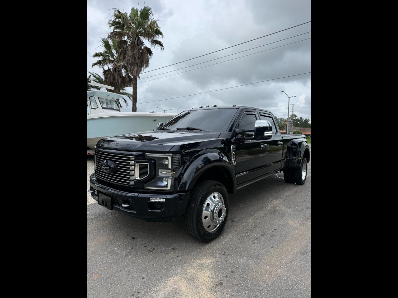2022 Ford F-450 SD Platinum Crew Cab DRW 4WD