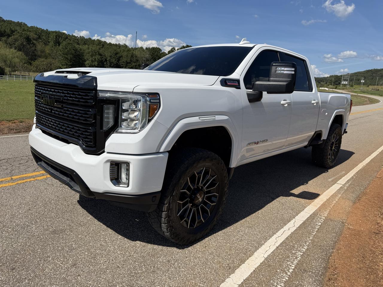 2022 GMC Sierra 2500HD AT4 Crew Cab 4WD